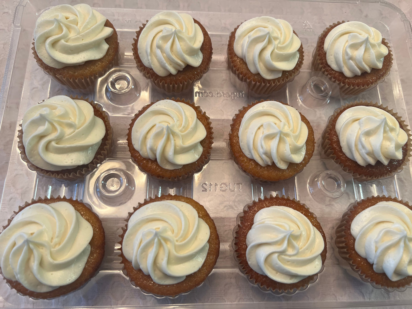 T-Toni's Hummingbird Cupcakes