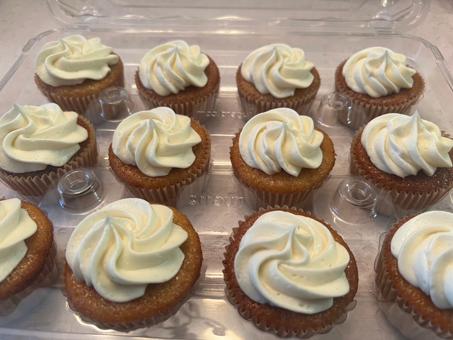 T-Toni's Hummingbird Cupcakes