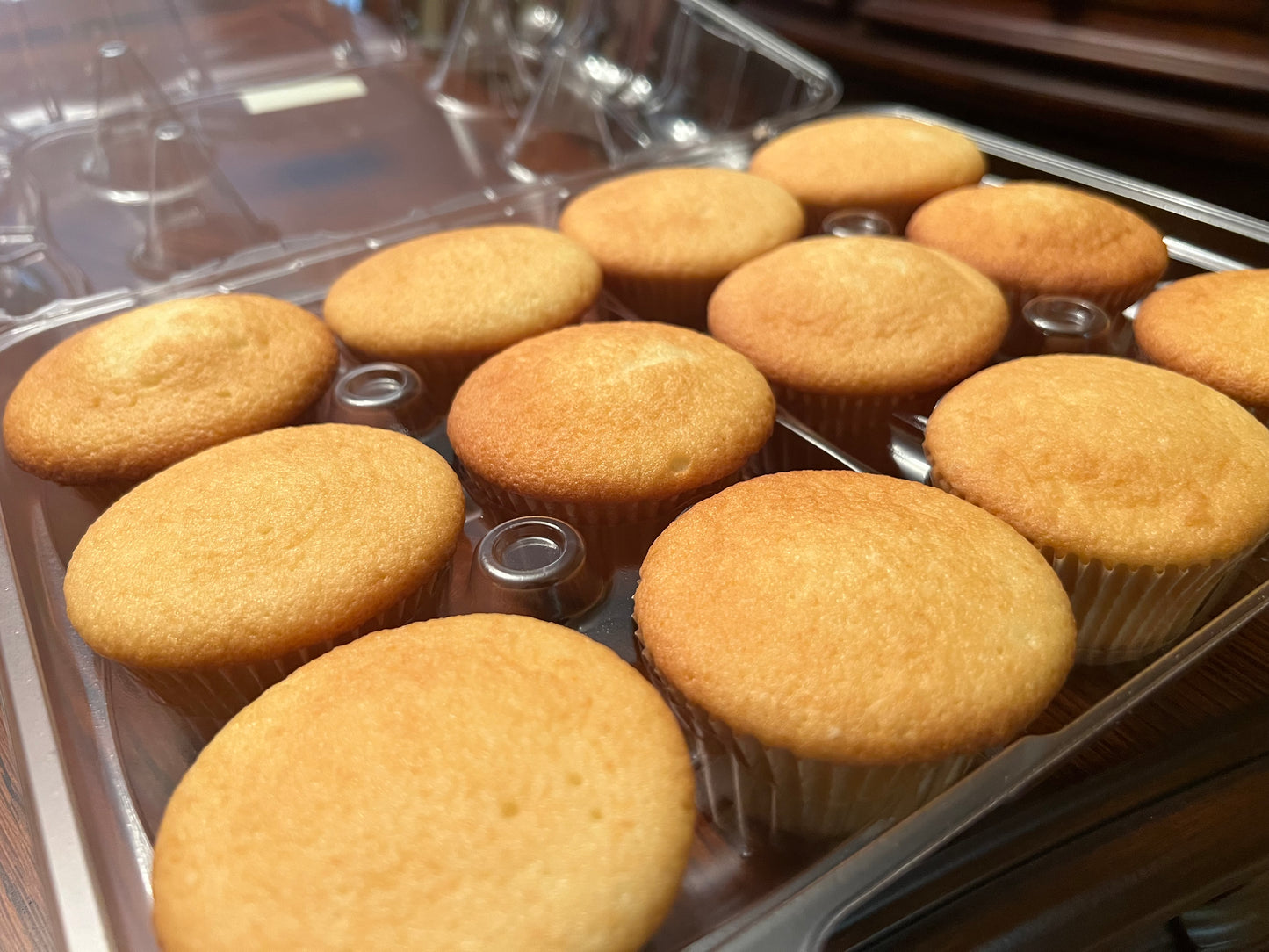 T-Toni's Vanilla Cupcakes