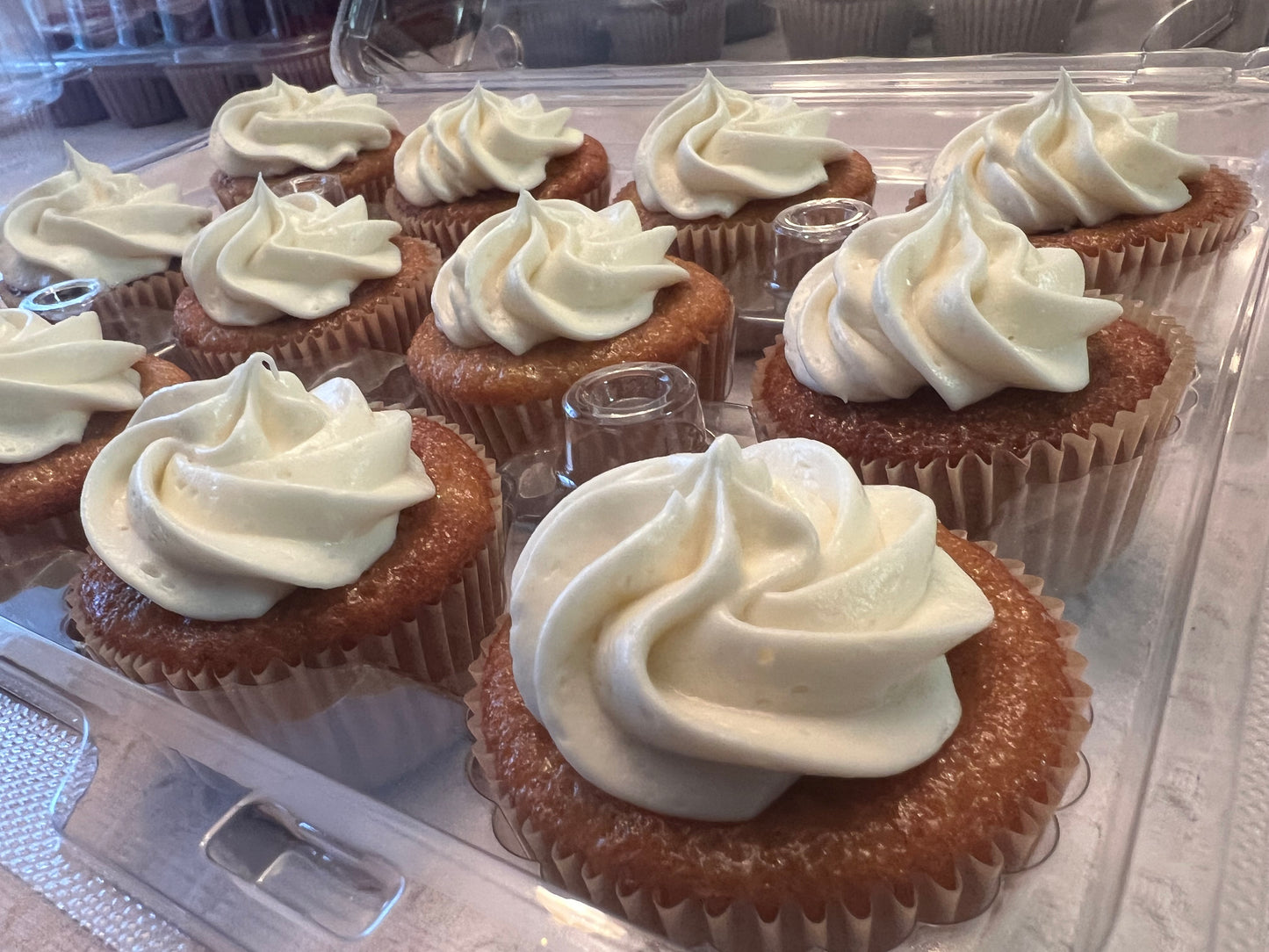 T-Toni's Hummingbird Cupcakes