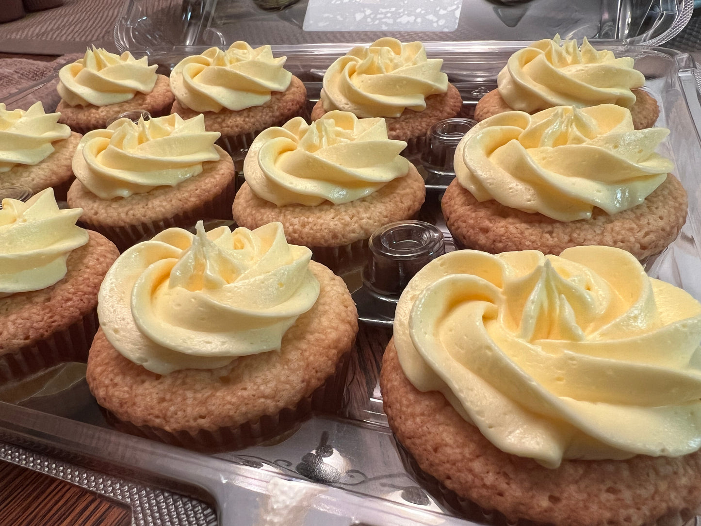 T-Toni's Lemon Pound Cupcakes