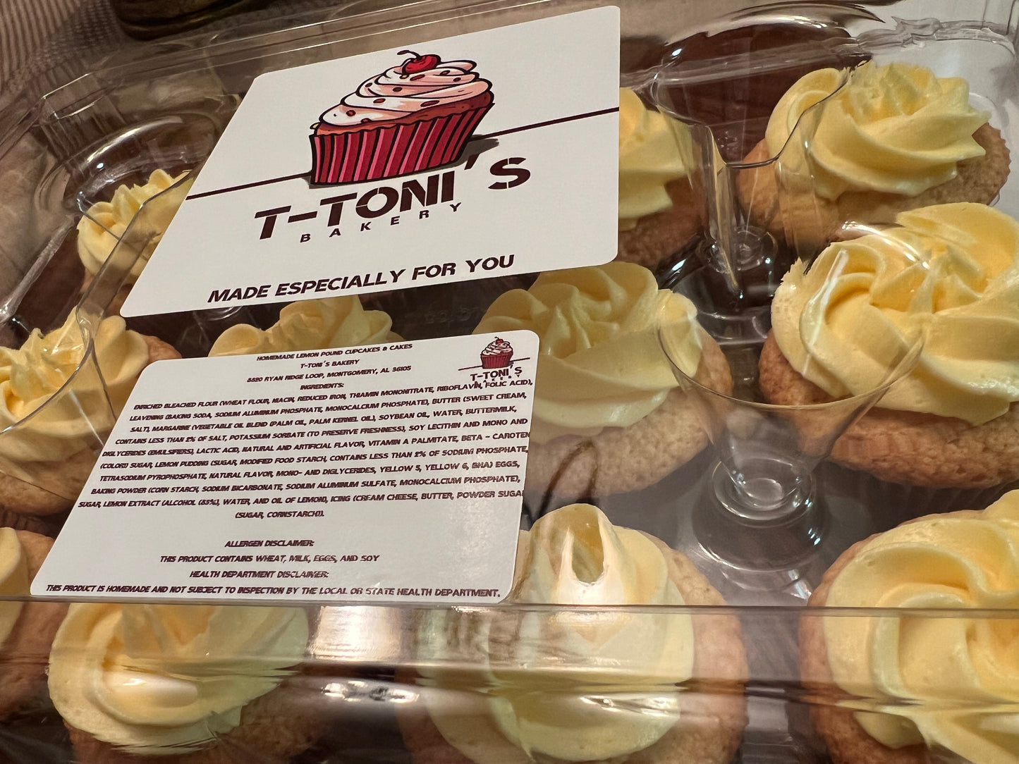 T-Toni's Lemon Pound Cupcakes